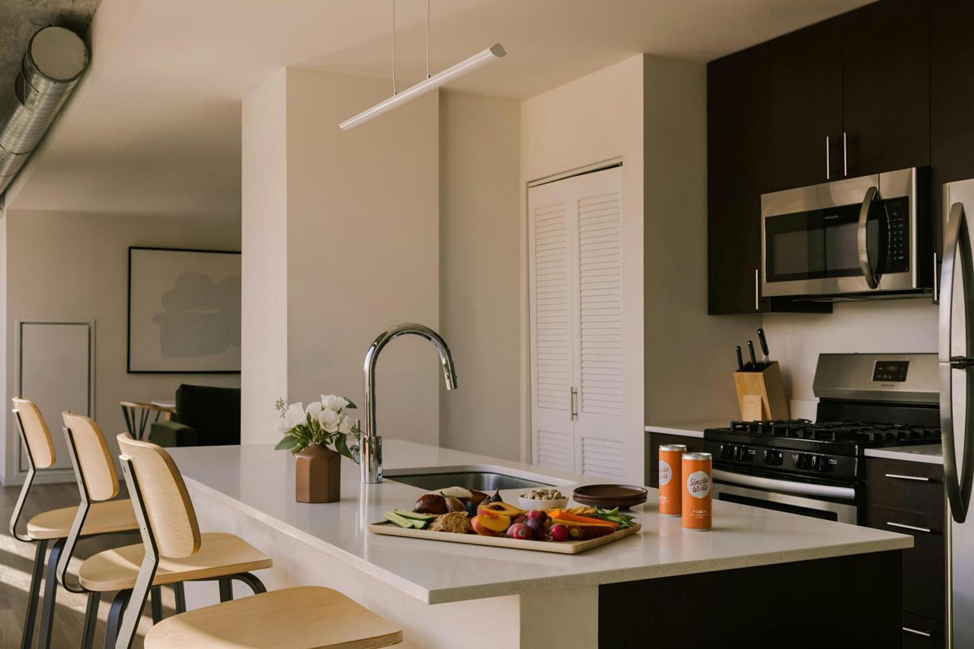 Sonder By Marriott Bonvoy South Wabash Apartments South Loop Чикаго Экстерьер фото